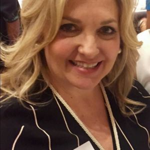 Meet your Posher, Suzanne